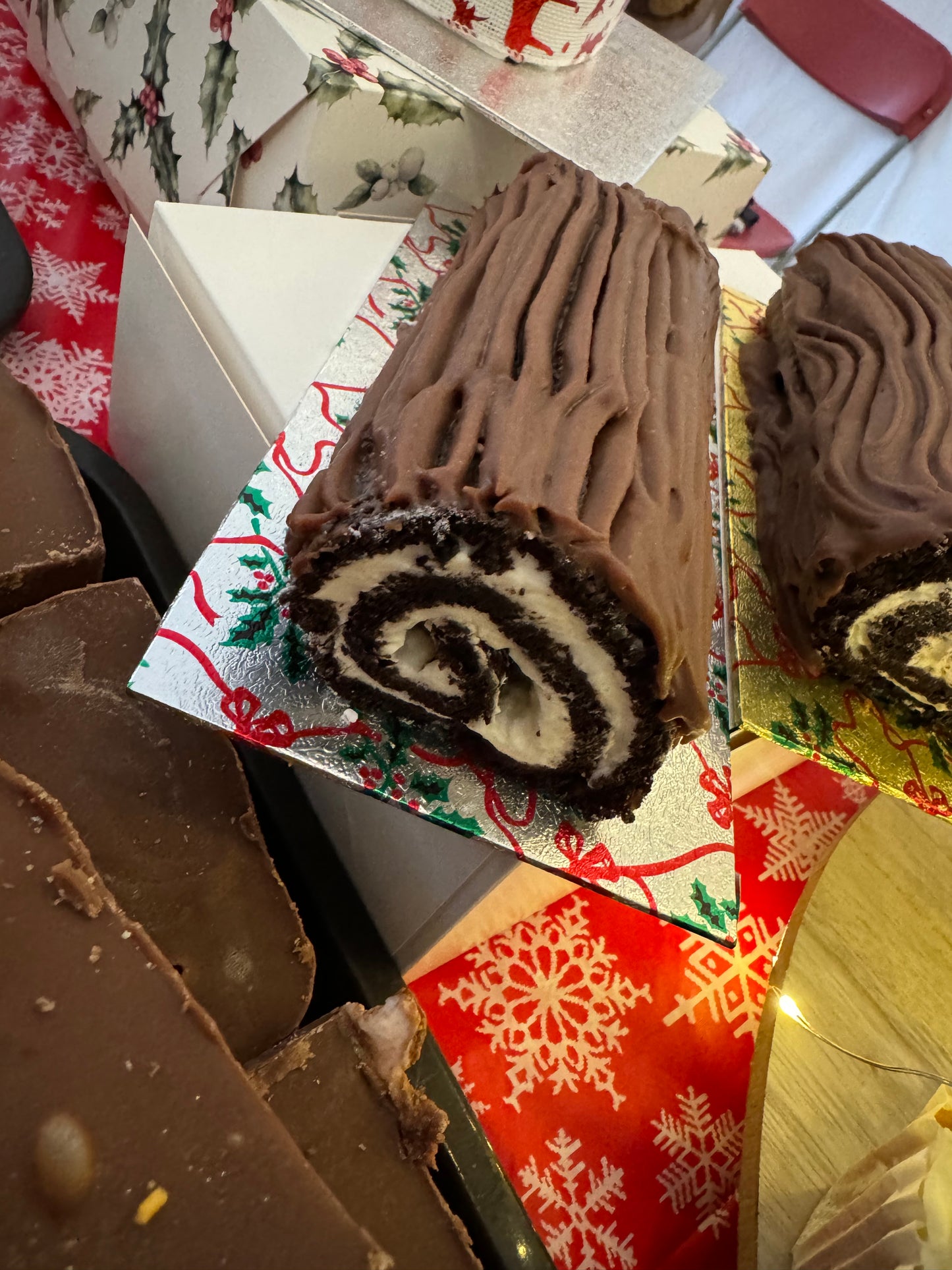 Classic Yule Log 12"