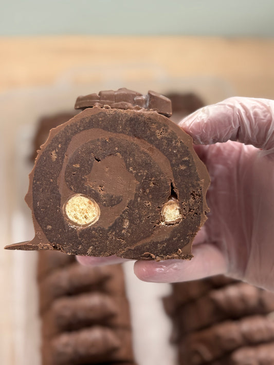 Malteser Brownie Roll 12"